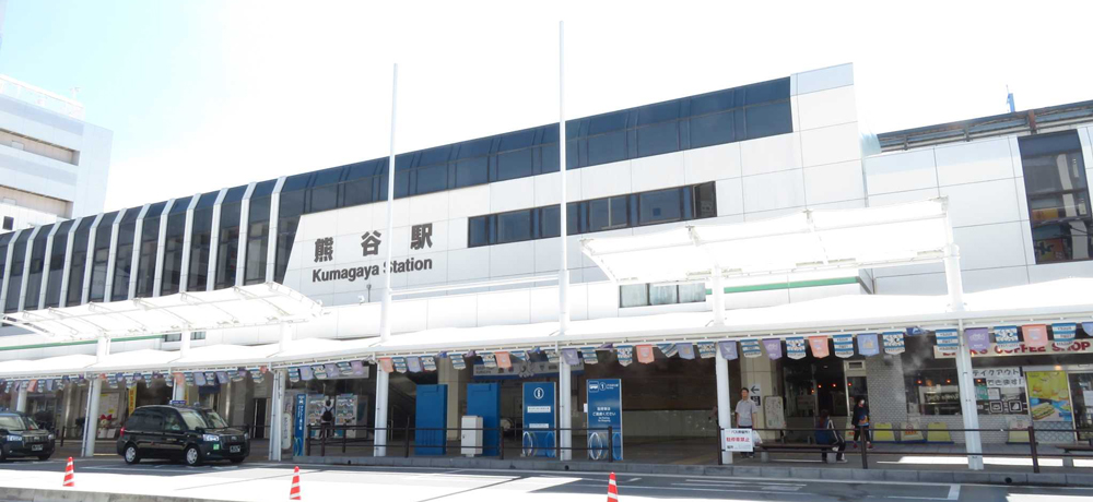 駅正面口ラグビーポール524